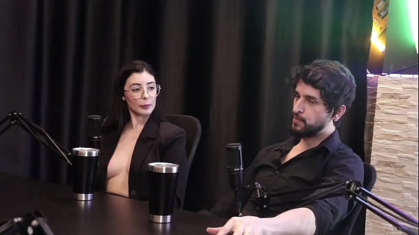 Image Atualmente est&atilde_o atr&aacute_s de uma namorada para ela, e em outro momento, comeram a buceta dela por horas, e o BDSM... - Angel & Jhonny Wylker (SHEER