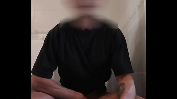 Image lavement anal sur les chiottes, j'en fou partout a la fin,
