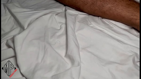 Image Sexo entre homens bem resolvidos sexualmente, esses dois caras s&atilde_o bem dotados e adoram fazer troca troca entre quatro paredes