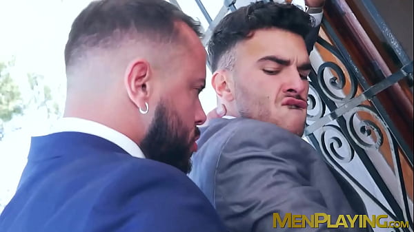 Image Real estate agent having an illicit affair with Pol Prince