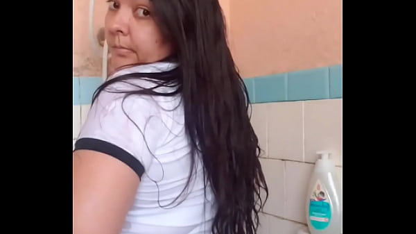 Image Ele ama ver meu bra&ccedil_o molhado - Parte 1