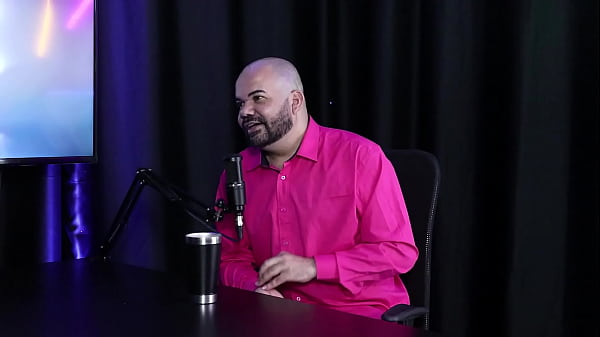 Image O nome da empresa s&atilde_o de pessoas que gostam de sexo, e por isso surgiu a Tiv Models, e n&atilde_o gosta de assistir sexo gay, apesar de ser - Paulo Avelar (Tiv Models) (SHEER/RED)