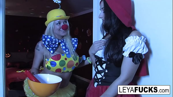 Image Red Riding Hood's gets a rough Trick & Treat