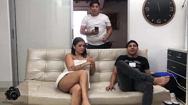 Image esposa cachonda se folla al mejor amigo de su esposo - polla enorme - en espa&ntilde_ol