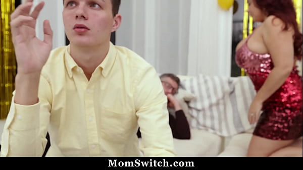 Image Stepmoms Swap Their Stepsons On New Year's Eve - Momswitch