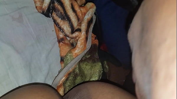 Image Chupandole la concha a mi esposa y unas metidas de dedo