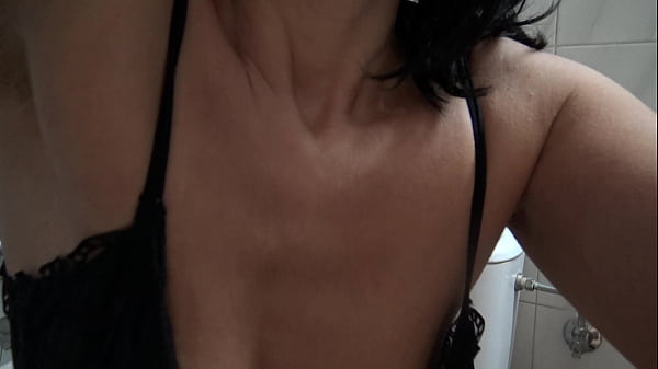 Image French Cuckold Stepmom Hairy Pussy Pissing