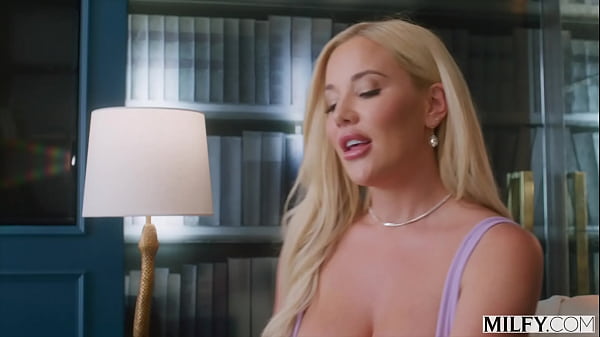 Image MILFY Anal-hungry voluptuous Savannah seduces new groom