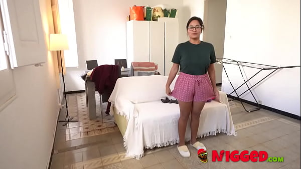 Image Curvy Spanish gamer girl Lana Villafuerte wants to seduce her own best friend