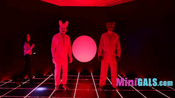Image Animatronics Come To Life At Night Only To Fuck Asian Teen Guard