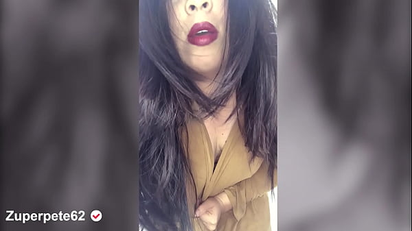 Image Sexy y hoy latina con tetas grandez y sexy vagina mientras esta en la ducha