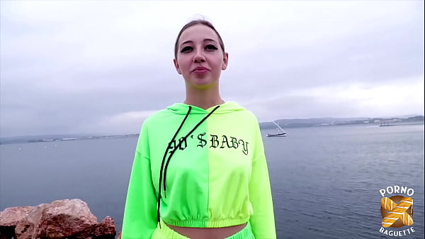 Image Queen, 20ans, a envie de r&eacute_aliser un fantasme !