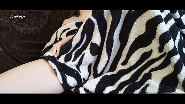 Image masturbation under the blanket