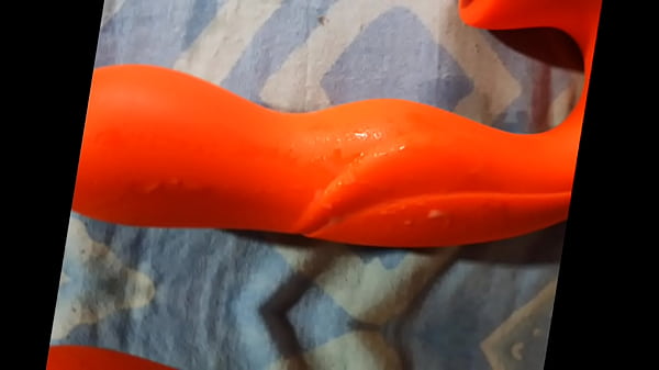 Image Madrastra culona y con sed de polla acaba masturb&aacute_ndose con su vibrador hasta correrse