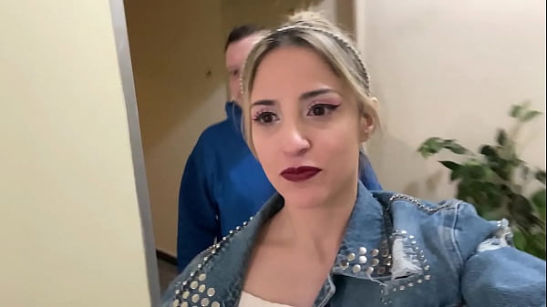 Image Voy a Buscar a mi VECINO para que me COJA DURO el CULO y me lo llene de SEMEN - CREAMPIE ANAL