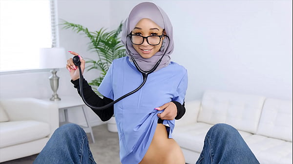 Image Hijab Nurse Agrees to Let Her Patient Bang Her to Fully Examine His Sexual Performance! - Hijablust