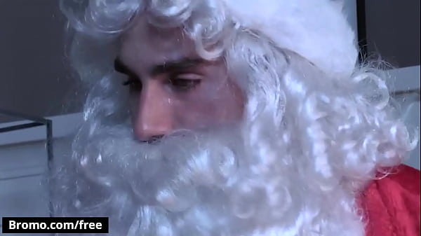 Image Brenner Bolton Prepares Cookies And Milk For Santa Claus Jaxton Wheeler To Eat After He Fucks His Ass - BROMO