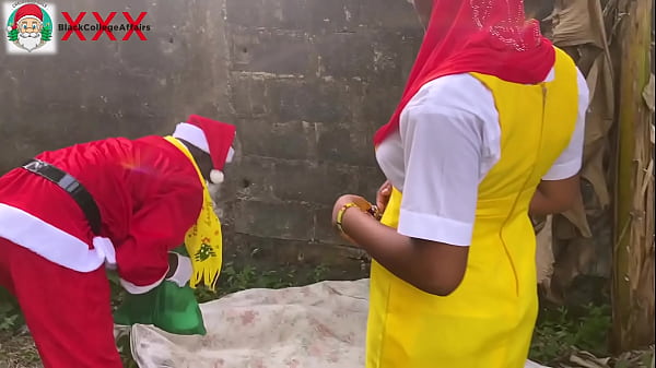 Image SANTA GIFTS A BABE ON HIJAB WITH A HOT SEX IN THE BUSH. PLEASE SUBSCRIBE TO RED