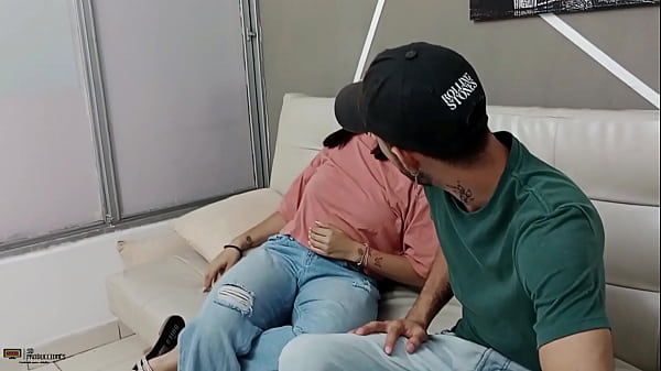 Image Hermanastra pasada de copas es follada por su hermanastro quit&aacute_ndole la calentura