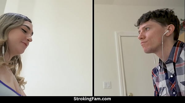 Image Fuck Online Schooling with Karen Fisher, Lexi Grey and Rion King