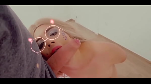 Image Latina rubia culona chupando y follando