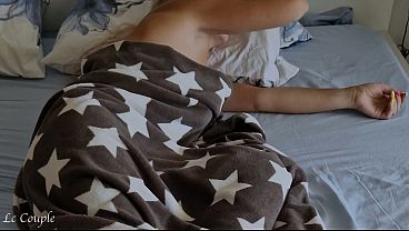 Image Wife using anal plug and vibrator after she up in the morning - cumshot