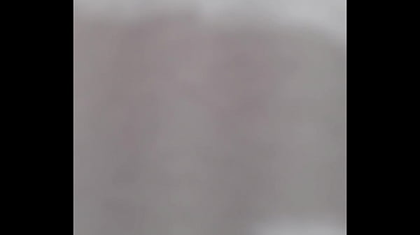 Image Marido roludo mandou a esposa ajoelhar e chupa a pica dele