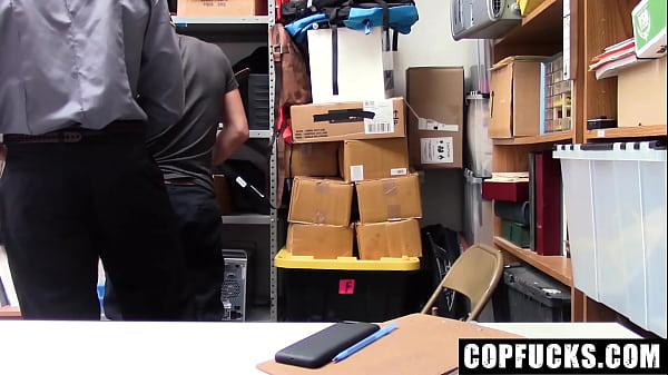 Image Shoplifting Guy Caught Stealing Jewelry from The Premium Store - Copfucks