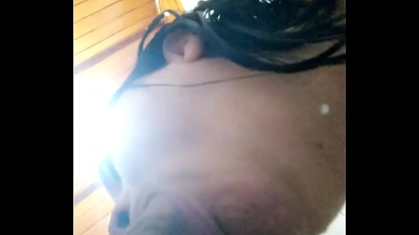 Image N&atilde_o resisti e me engasguei na pica do pastor da igreja que visitei. Ele disse que tem trabalho especial para meninas como eu
