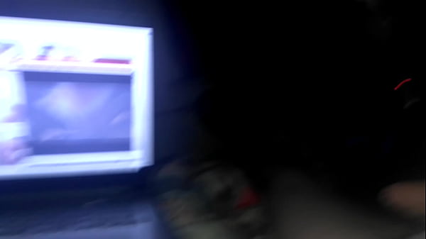 Image oglądam porno i walę owłosionego kutasa