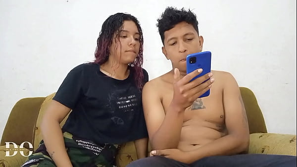 Image Hermanastros miran porno y se ponen tan cachondos que terminan follando y sacandose toda la leche