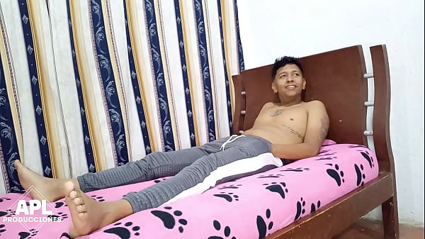Image Llamo a mi hermanastra al cuarto para que me haga un poco de compa&ntilde_ia - Historia completa