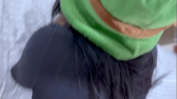 Image Soquei na bucetinha da novinha gamer enquanto ela jogava