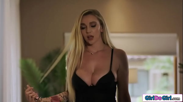 Image Busty blonde seduces her angels into sex