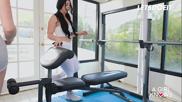 Image Trainer Alyx Star Seduces Influencer Holly Day Into Girl On Girl Sex - A GIRL KNOWS