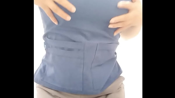 Image ZORRA AVENTURERA!! AUXILIAR DE LIMPIEZA INGRESA AL BA&Ntilde_O DE LOS USUARIOS PARA REALIZAR LA LIMPIEZA DIARIA!! COMO ELLA TIENE UN CANAL PORNO MUESTRA SUS HERMOSAS TETAS  SEXY