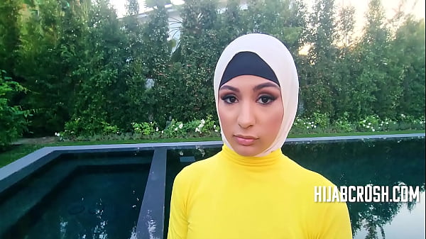 Image Stepsis In Hijab Tastes Cock For The First Time