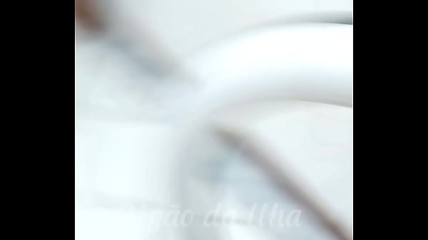 Image Novinha talarica sentou na frente da minha namorada