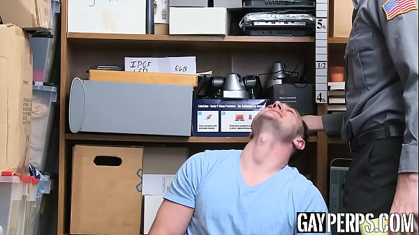 Image Security officer catches thieving jock and drills him bare
