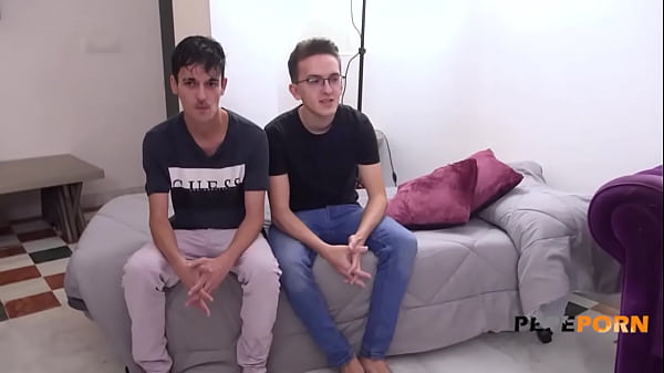 Image Black Paris gets a new sexy experience: Her 1st THREESOME!