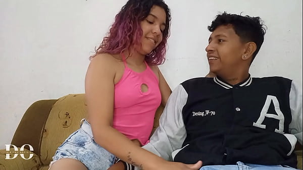 Image Juegos sexuales entre hermanastros deseosos de experimentar terminan en una follada y leche en su co&ntilde_o