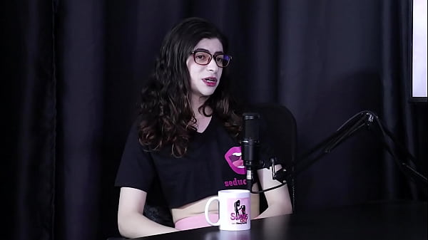 Image Fez um pack de fotos escondendo o pau e um homem gostou, e apesar de t&iacute_mida, na internet faz o que quer - Yumi Trap (Transsexual) (SHEER/RED)