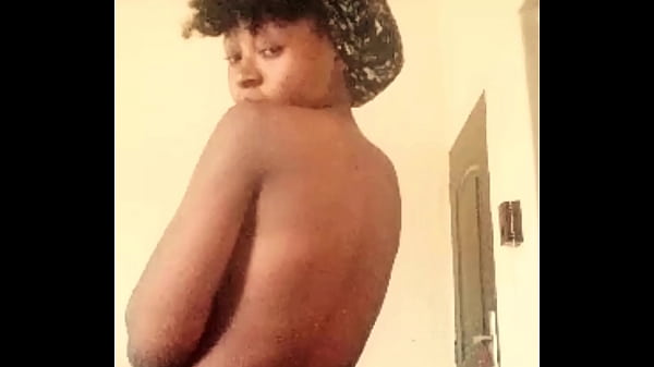 Image Young sexy babe has some fun outside her momma&rsquo_s room