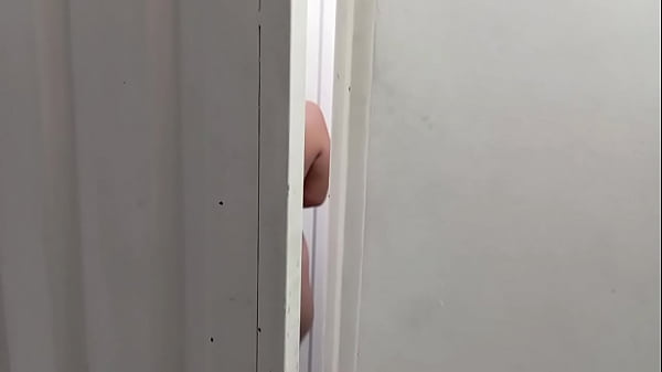 Image mientras nos damos un ba&ntilde_o nos excitamos y empezamos a fornicar bien rico las dos