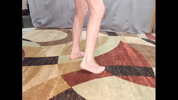 Image Submissive Busy-bottom naked on the floor