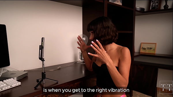 Image Fucked a blogger during a webinar and cum on her face!