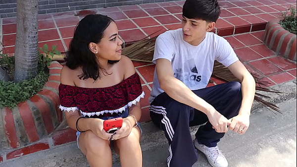 Image INVITACION A MI VECINA Morena Valentina a mi casa Cuando su Novio no ESTA -  VECINA PORQUE ESTAS TAN SOLITA EN LA CALLE - SUB ESPANOL ValentinaHot10