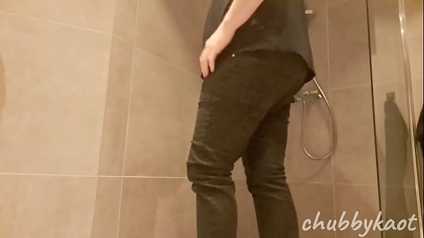 Image Chubbykaot Naked and Masturbating in Public Hotel Showers