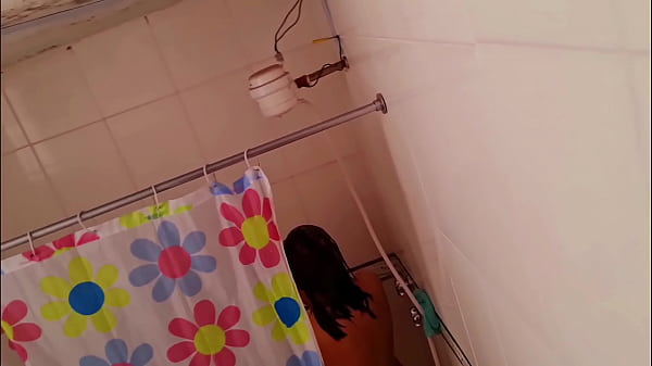 Image Espiando a la amiga de mi esposa de vacaciones