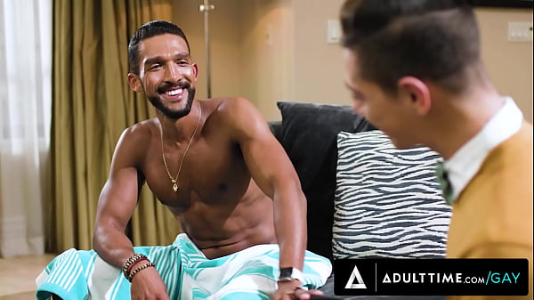 Image HETEROFLEXIBLE - Horny Benvi Buttfucks Muscled Rich Man Luka Phoenix In Exchange For His Signature